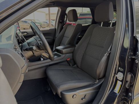 Used 2025 Dodge Durango GT RWD image 11