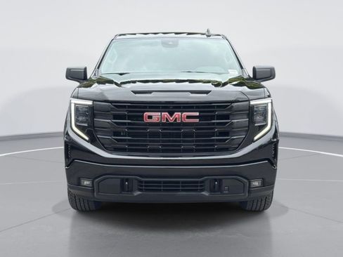 Used 2023 GMC Sierra 1500 Elevation AWD/4WD image 2
