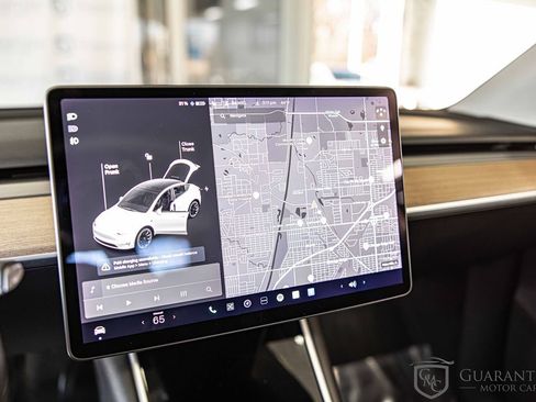 Used 2020 Tesla Model Y Long Range image 26