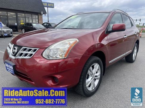 Used 2013 Nissan Rogue SV AWD/4WD image 1