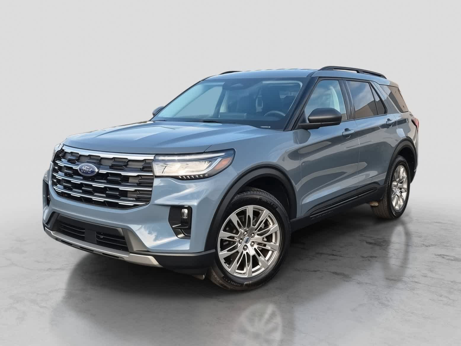 Used 2026 Ford Explorer Active w/ Active Comfort Package AWD/4WD image 1
