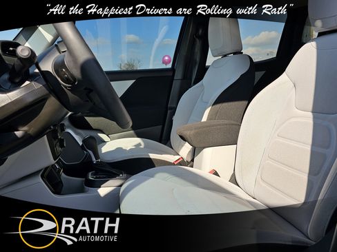 Used 2020 Jeep Renegade Latitude image 9