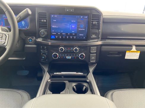 New 2026 Ford F250 Lariat w/ Lariat Ultimate Package AWD/4WD image 17