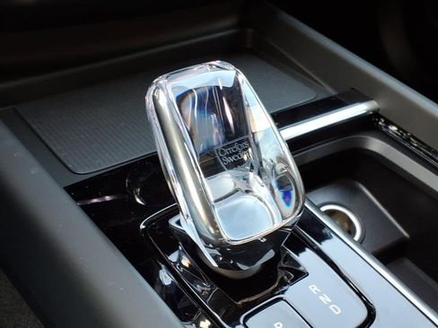 New 2026 Volvo XC60 B5 Plus w/ Protection Package Premier image 21