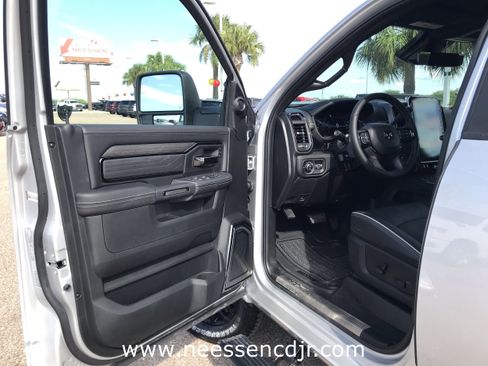 New 2026 RAM 3500 Limited image 13