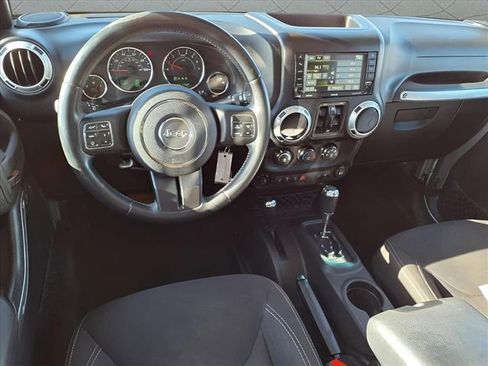 Used 2015 Jeep Wrangler Unlimited Sahara w/ Dual Top Group image 13