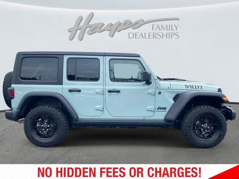 Used 2024 Jeep Wrangler Unlimited Sport AWD/4WD image 2