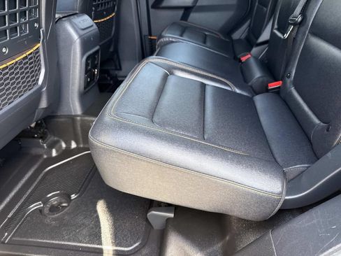 Used 2024 Ford Bronco Badlands AWD/4WD image 19