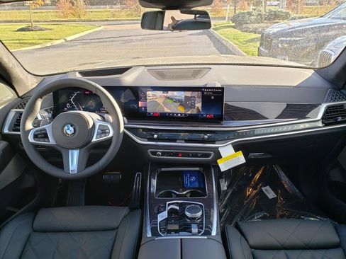 New 2026 BMW X7 xDrive40i w/ M Sport Package image 8