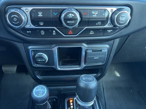 Certified 2023 Jeep Wrangler Unlimited Sport image 26