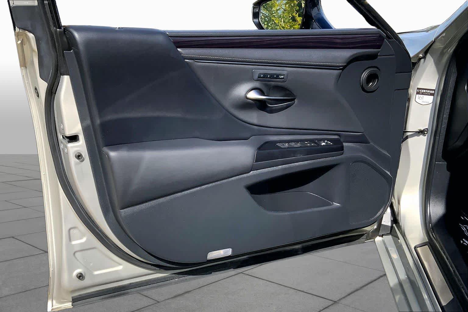 Certified 2021 Lexus ES 350 w/ Premium Package FWD image 21