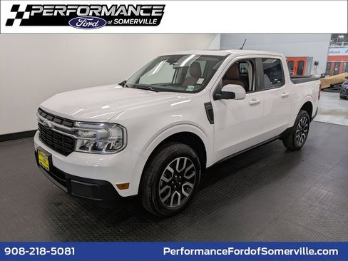 Used 2023 Ford Maverick Lariat image 1