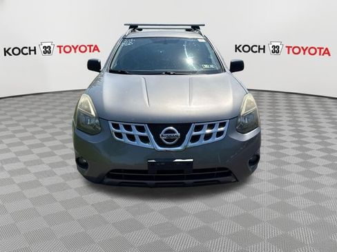 Used 2015 Nissan Rogue S w/ Convenience Package AWD/4WD image 2