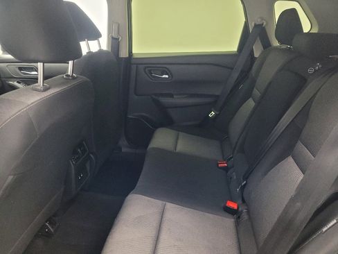 Used 2024 Nissan Rogue SV image 18