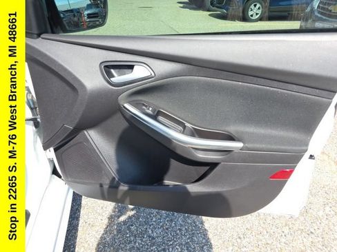 Used 2014 Ford Focus ST w/ Equipment Group 201A FWD image 32
