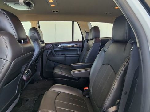 Used 2016 Buick Enclave Premium image 18