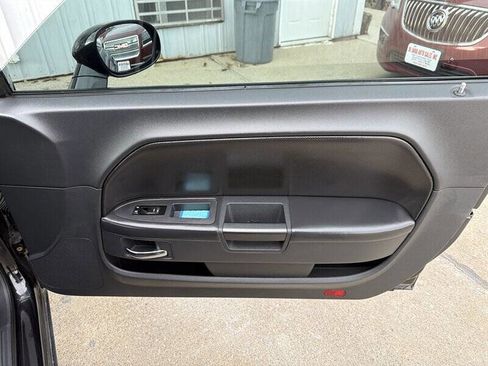 Used 2009 Dodge Challenger R/T image 21