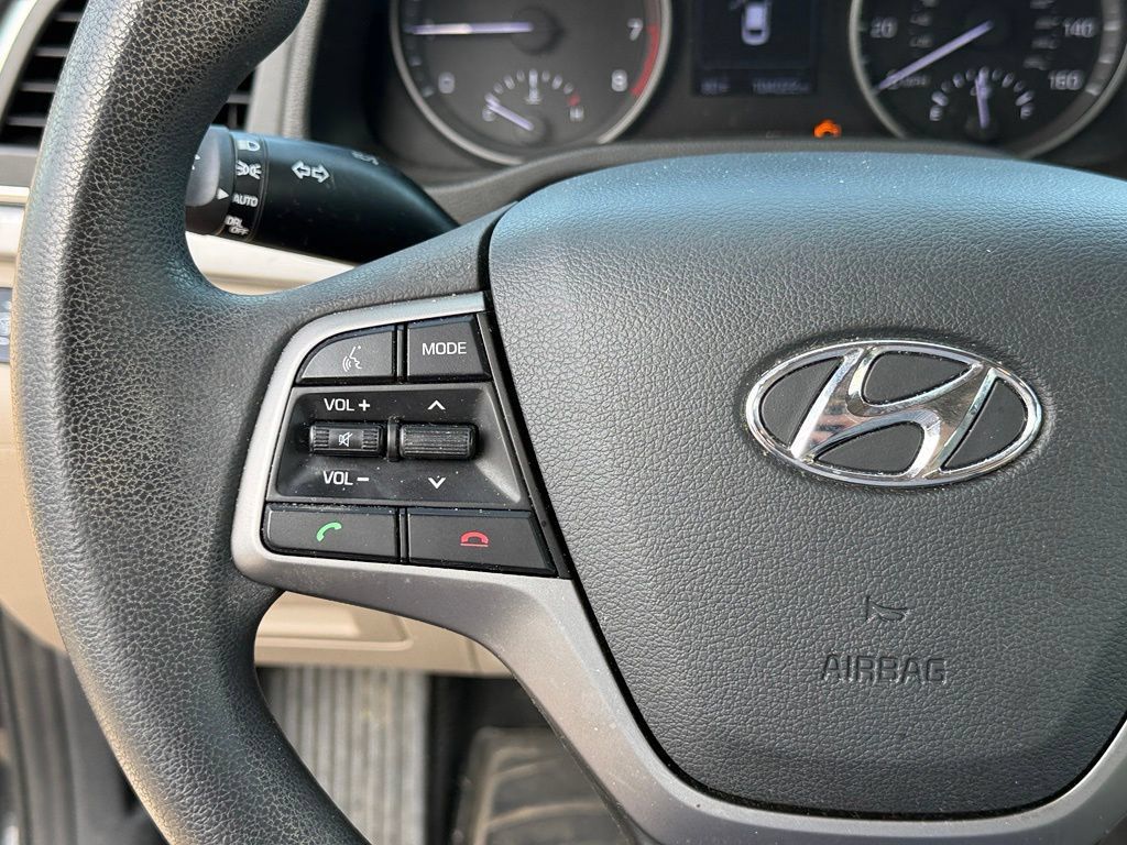 Used 2018 Hyundai Elantra SEL w/ Winter Weather Package FWD image 15