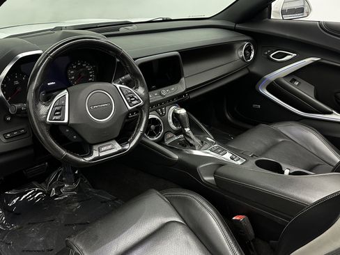 Used 2020 Chevrolet Camaro SS image 8
