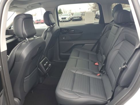 New 2026 Lincoln Nautilus Reserve w/ Jet Appearance Package image 28