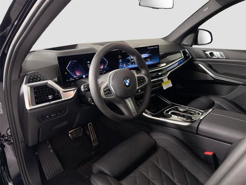 New 2026 BMW X5 xDrive40i w/ M Sport Package AWD/4WD image 9