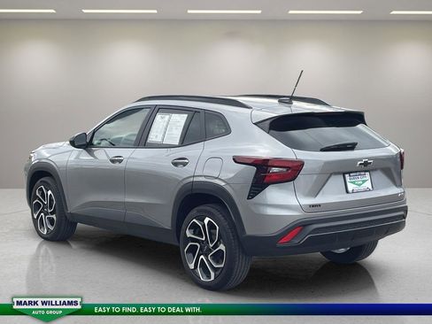 Used 2024 Chevrolet Trax RS image 5