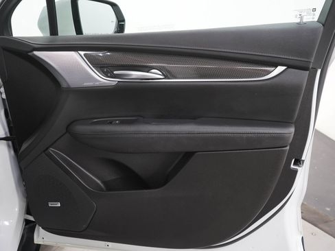 Used 2023 Cadillac XT5 Sportv AWD/4WD image 12