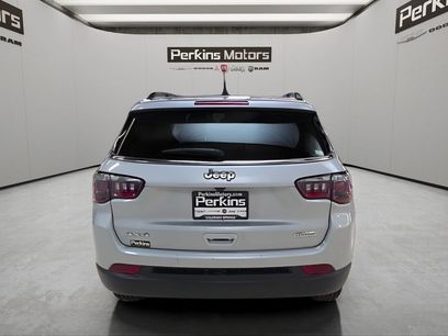 Used 2025 Jeep Compass Latitude