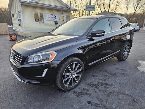 Used 2017 Volvo XC60 T6 Inscription w/ Preferred Option Package image 5