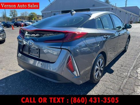 Used 2017 Toyota Prius Prime Advanced image 5