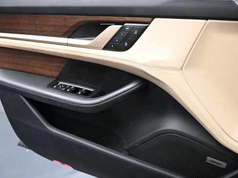 Certified 2022 Porsche Taycan 4S AWD/4WD image 23