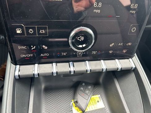 New 2026 GMC Terrain AT4 w/ LPO, Floor Liner Package image 18