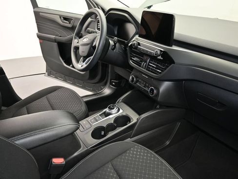 Used 2025 Ford Escape Active AWD/4WD image 12