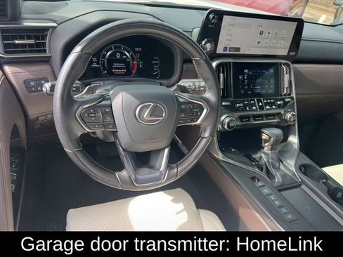 Used 2023 Lexus LX 600 4WD w/ Appearance Package image 19