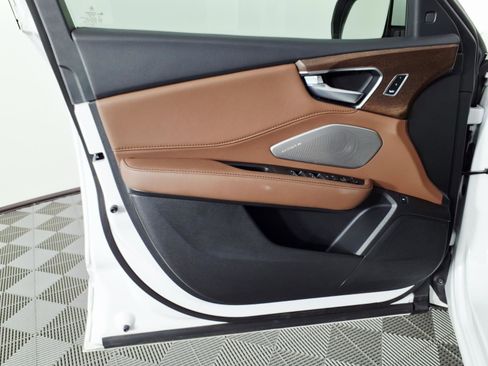 Used 2025 Acura RDX SH-AWD w/ Advance Package image 16