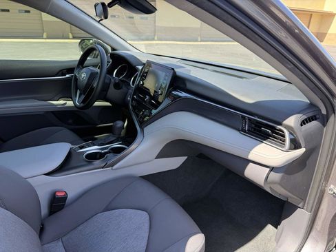 Used 2022 Toyota Camry LE FWD image 17