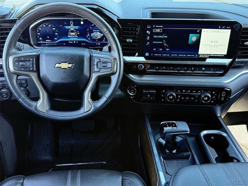 Certified 2023 Chevrolet Silverado 1500 High Country w/ High Country Premium Package image 12