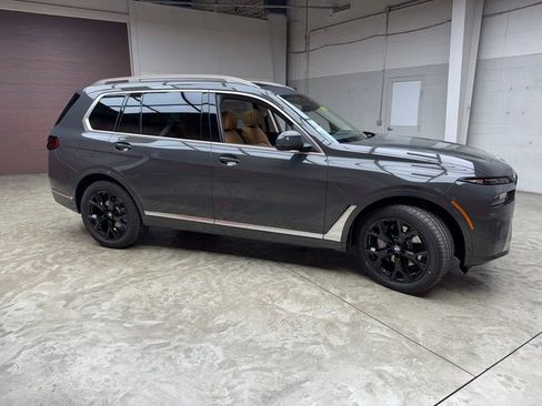 New 2026 BMW X7 xDrive40i image 6
