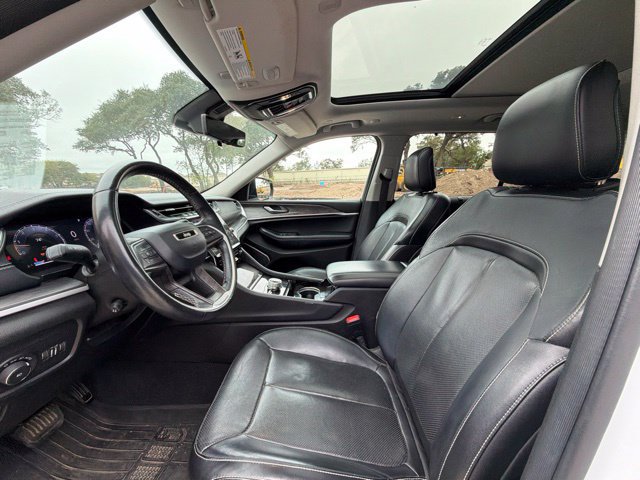 Used 2022 Jeep Grand Cherokee L Limited w/ Luxury Tech Group II AWD/4WD image 12