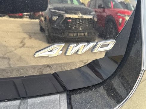 Used 2025 Ford Explorer ST-Line w/ Premium Package image 6