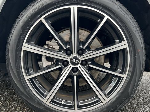 Used 2023 Audi Q7 3.0T Premium Plus image 28