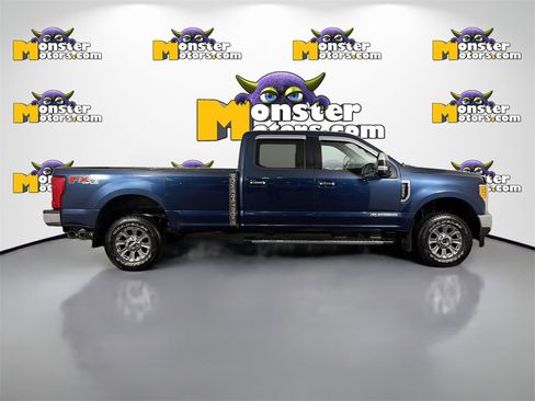 Used 2017 Ford F250 XLT w/ XLT Premium Package image 4