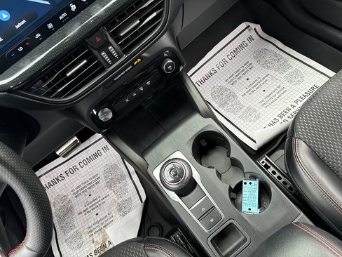 Used 2024 Ford Escape ST-Line w/ Tech Pack #1 FWD image 28