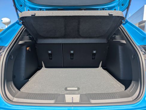 New 2025 Chevrolet Trax RS w/ Driver Confidence Package image 7