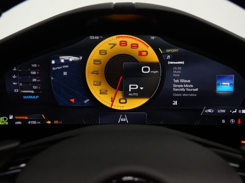 Used 2025 Ferrari Roma Spider RWD image 21