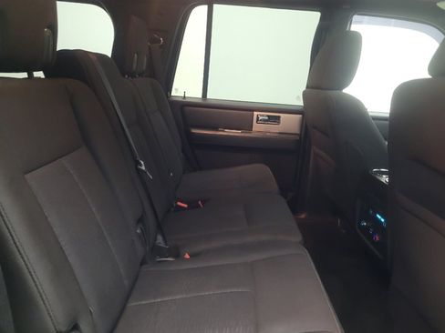 Used 2016 Ford Expedition XLT AWD/4WD image 19