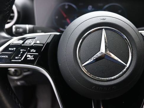 Used 2022 Mercedes-Benz E 450 4MATIC Sedan image 15