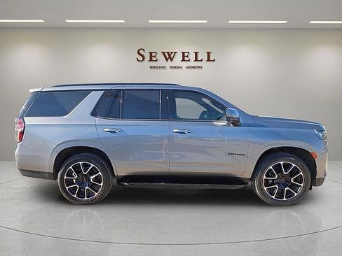 Used 2021 Chevrolet Tahoe RST w/ Luxury Package AWD/4WD image 5