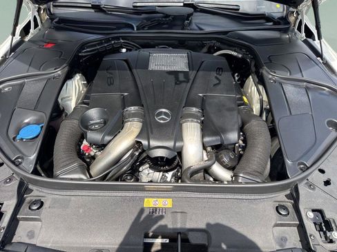 Used 2017 Mercedes-Benz S 550 Sedan image 38