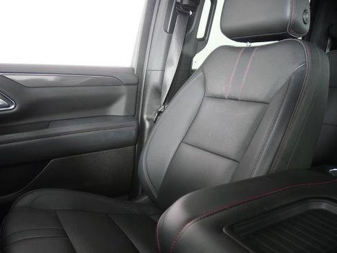 Used 2022 Chevrolet Tahoe RST w/ Luxury Package AWD/4WD image 27